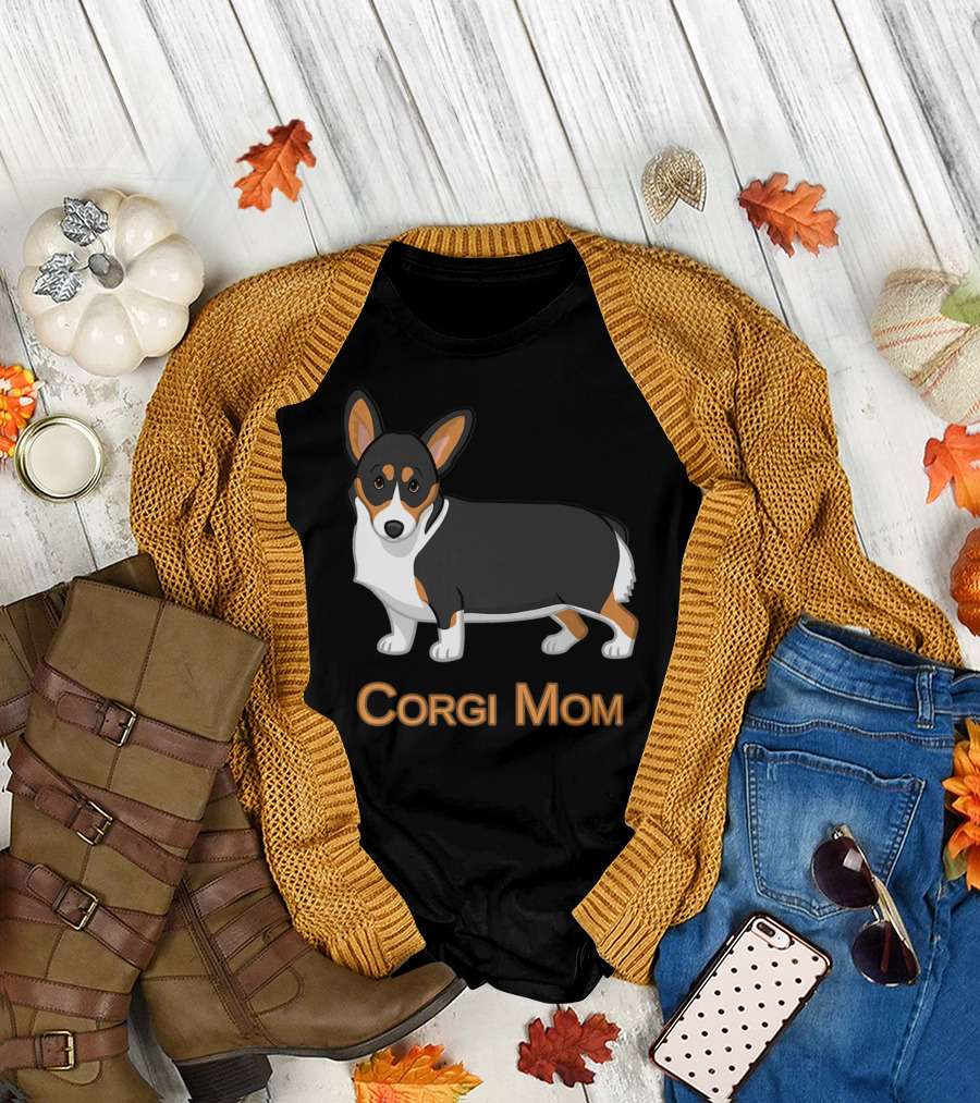 Corgi Mom Black Tricolor Cute Pembroke Corgi T-Shirt