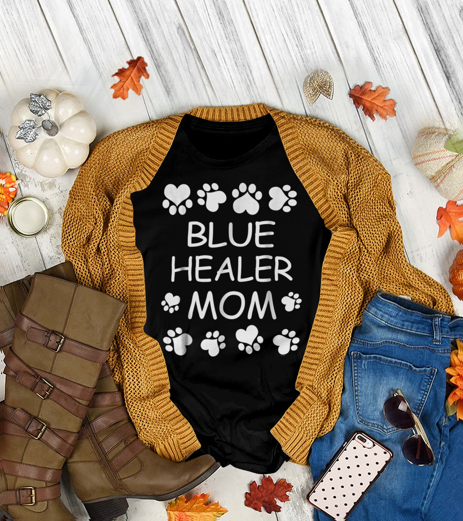 Blue Healer Mom Paw and Heart Patterns Christmas Birthday T-Shirt