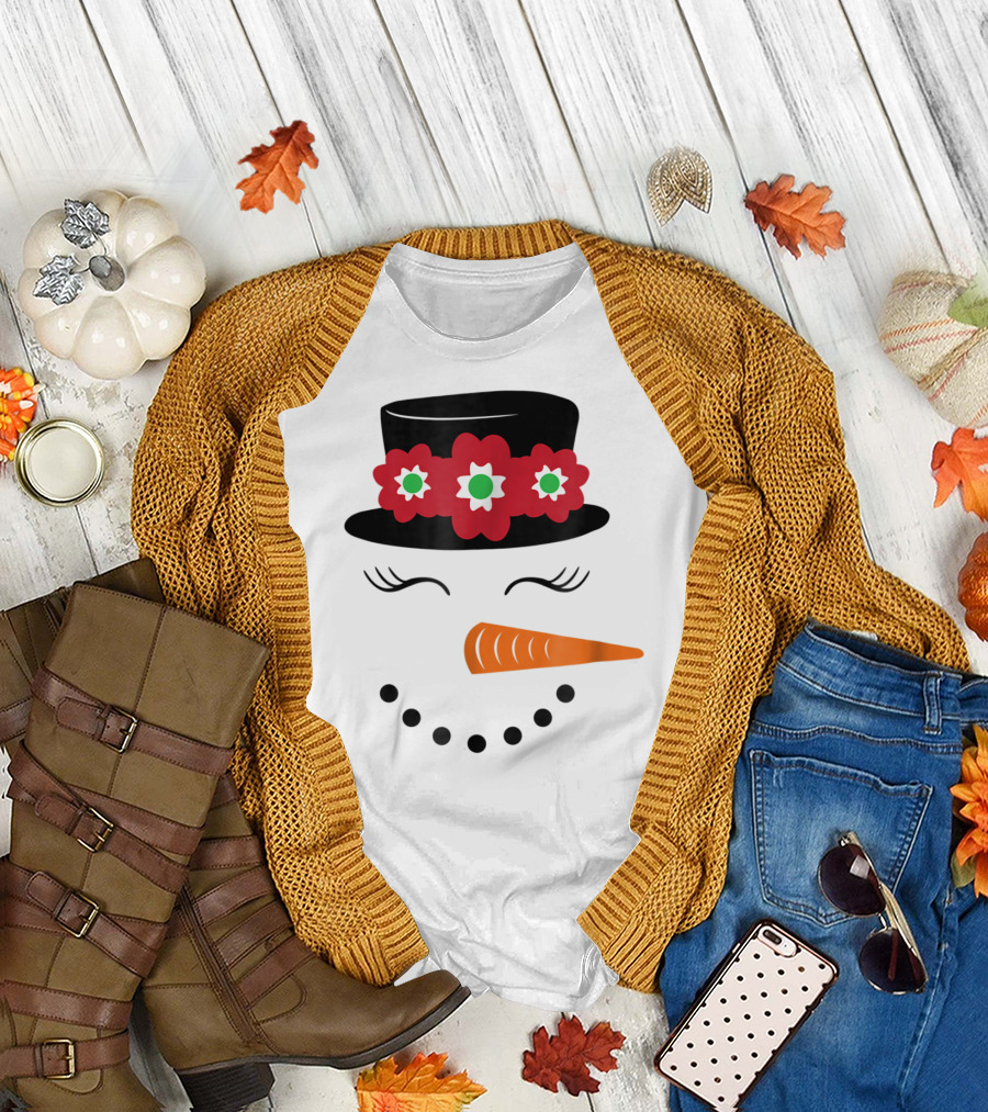 Family Christmas Card Snowman Woman with Hat and Flowers Mom Girl25 T-Shirt