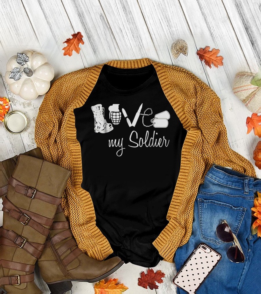 Love My Soldier Army Wife Girlfriend Husband T-Shirt