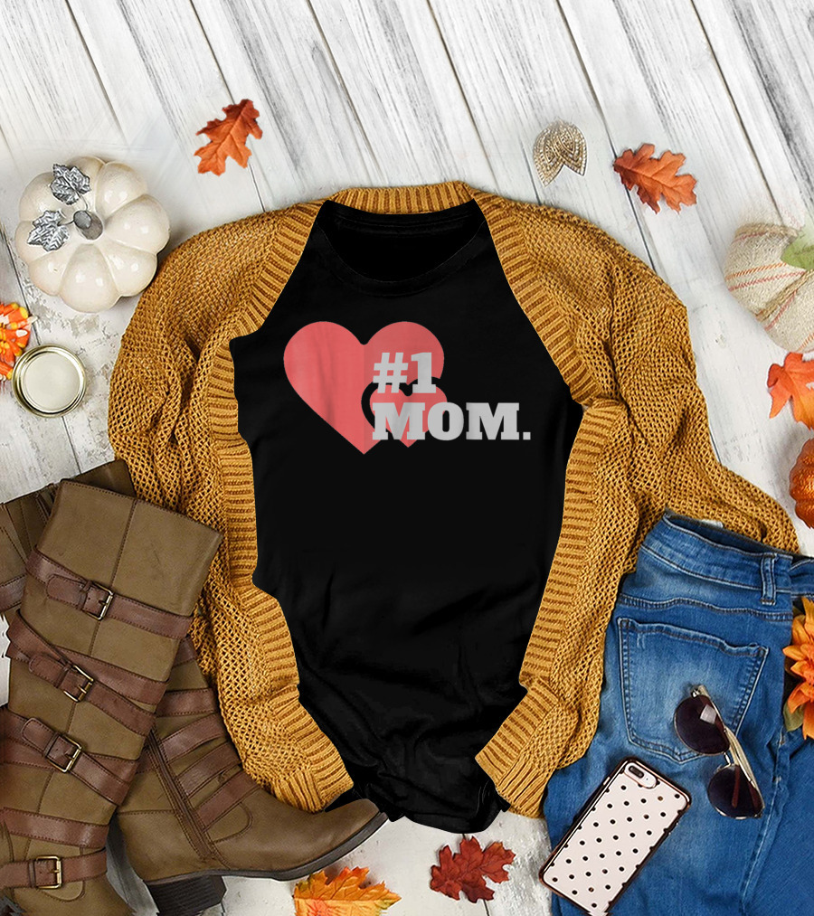 1 Mom Heart Design The Best Mother 16 T-Shirt