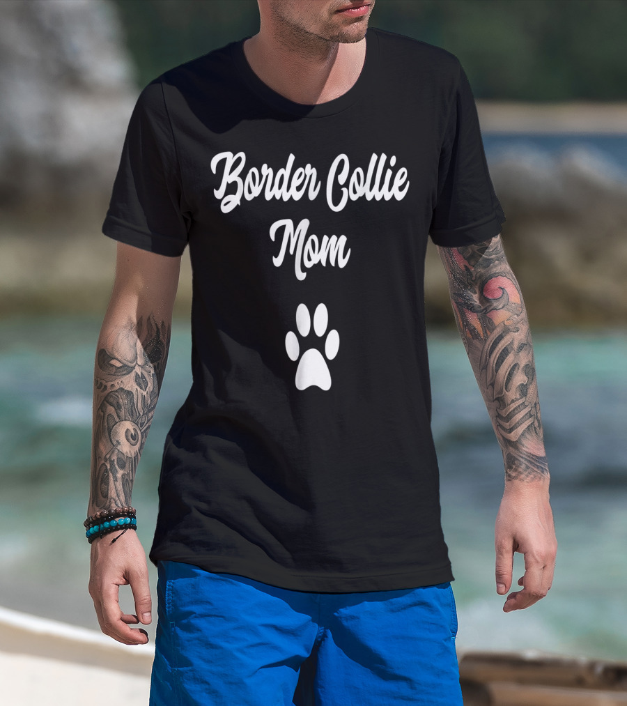 Border Collie Mom Paw Prints T-Shirt