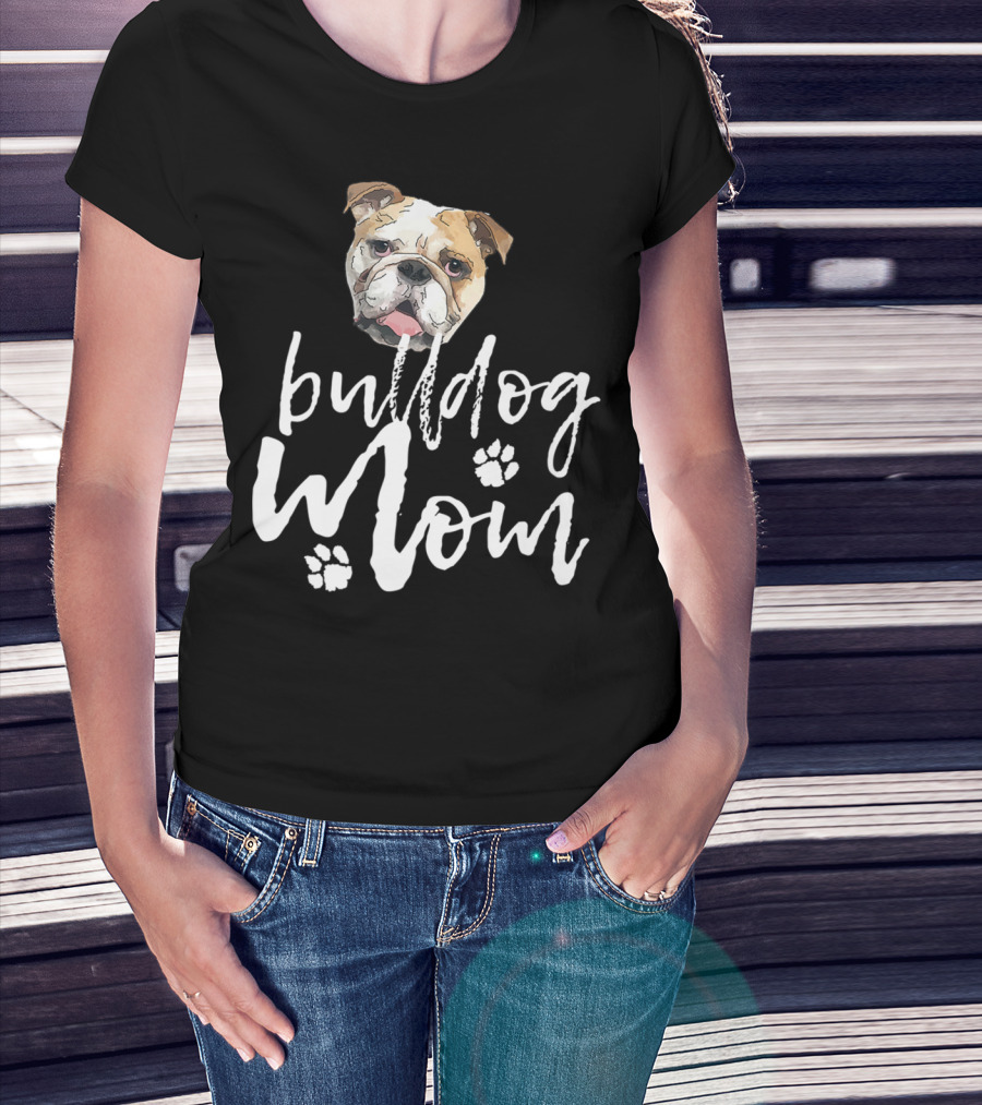 Bulldog Mom Adorable Dog Face With Paw Prints T-Shirt