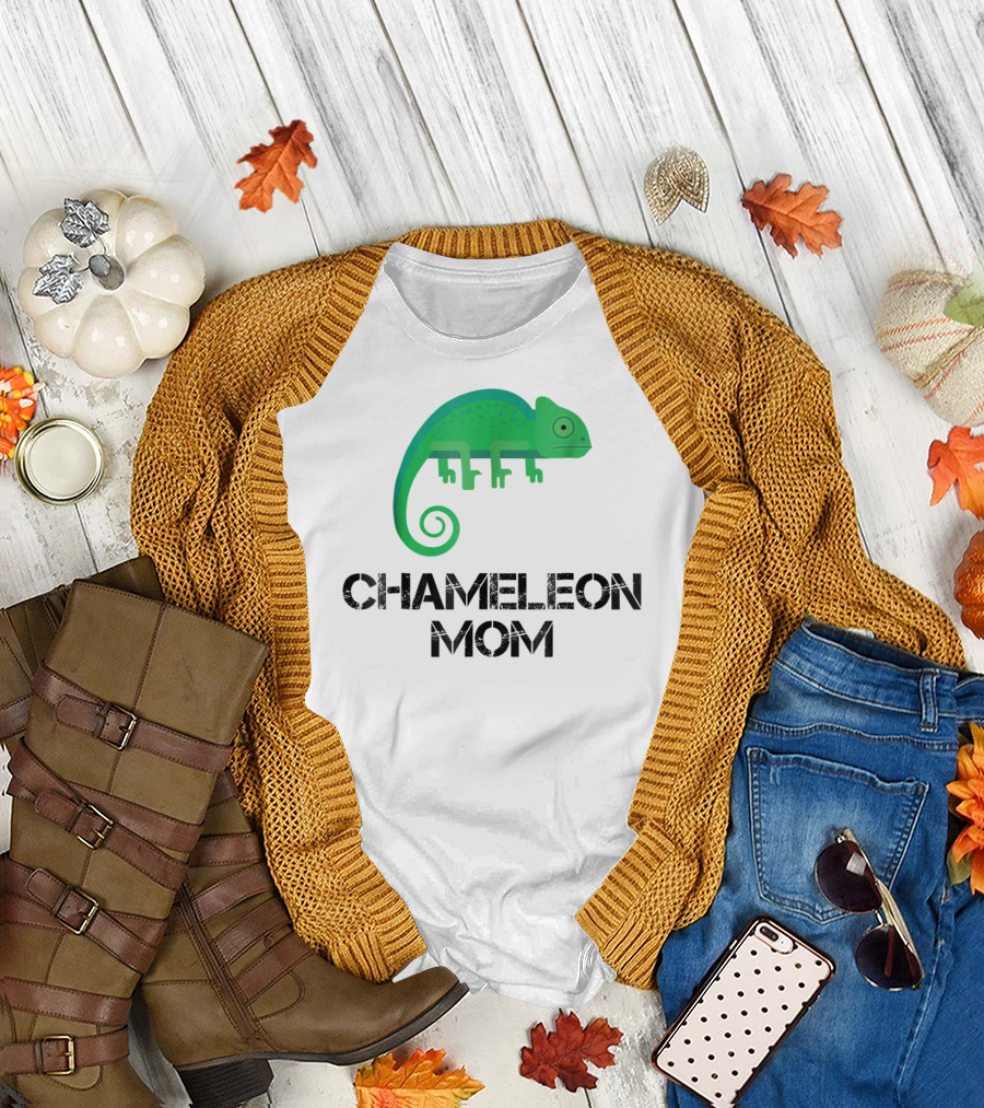 Chameleon Mom Chameleon Owner Green Reptile T-Shirt