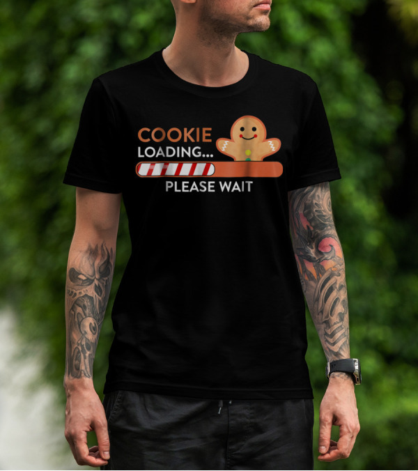 Cookie Loading Please Wait Christmas Funny Pregnant Mom Gingerbread Holiday T-Shirt
