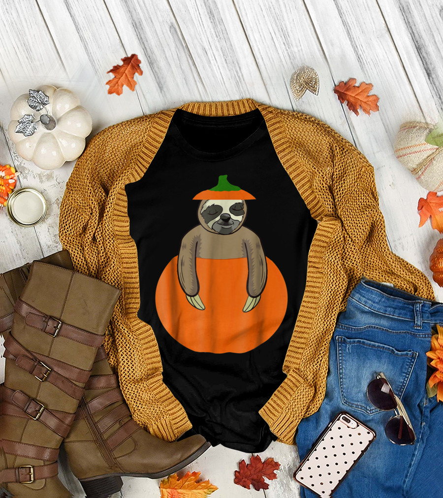 Cute Sloth Pumpkin Halloween Costume for Teacher Mom and Dad T-Shirt