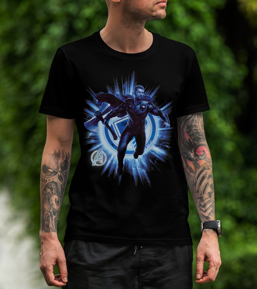 Thor Avengers Endgame Blast With Axe And Blue Lightning Background T-Shirt