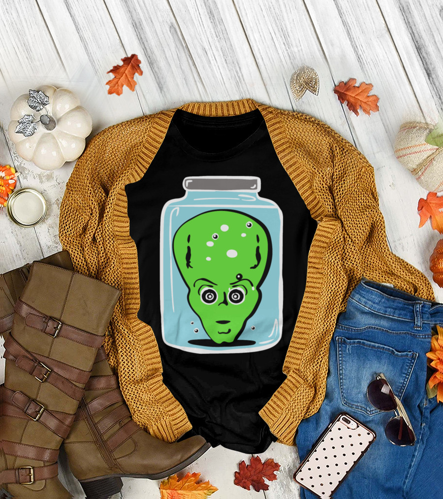 Halloween Alien Head in A Jar Creepy Green Face T-Shirt
