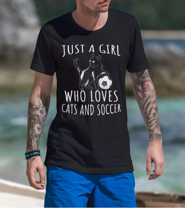 Just A Girl Who Loves Cats And Soccer Ball Football Cat T-Shirt