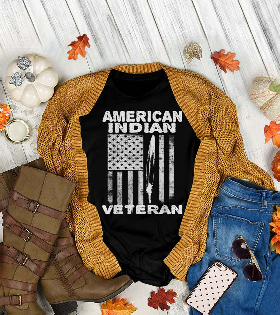 American Indian Veteran Feather Flag T-Shirt