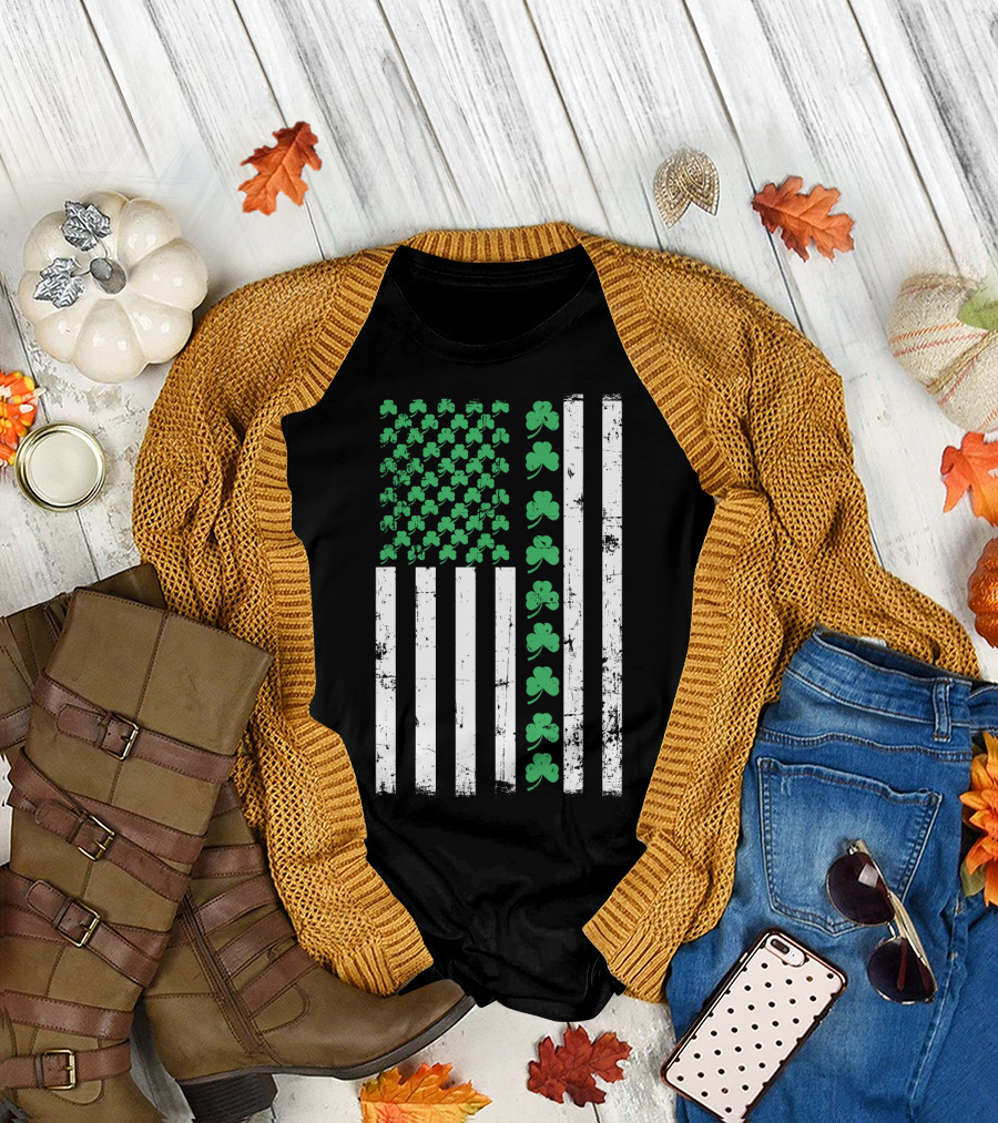 Vintage American Flag St Patricks Day Irish Shamrocks T-Shirt