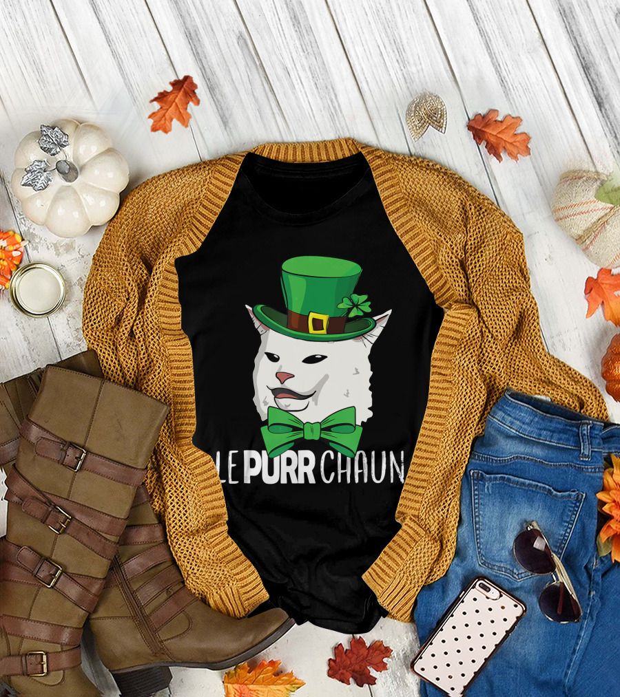Lepurrchaun Cat with Shamrock Hat and Bowtie T-Shirt