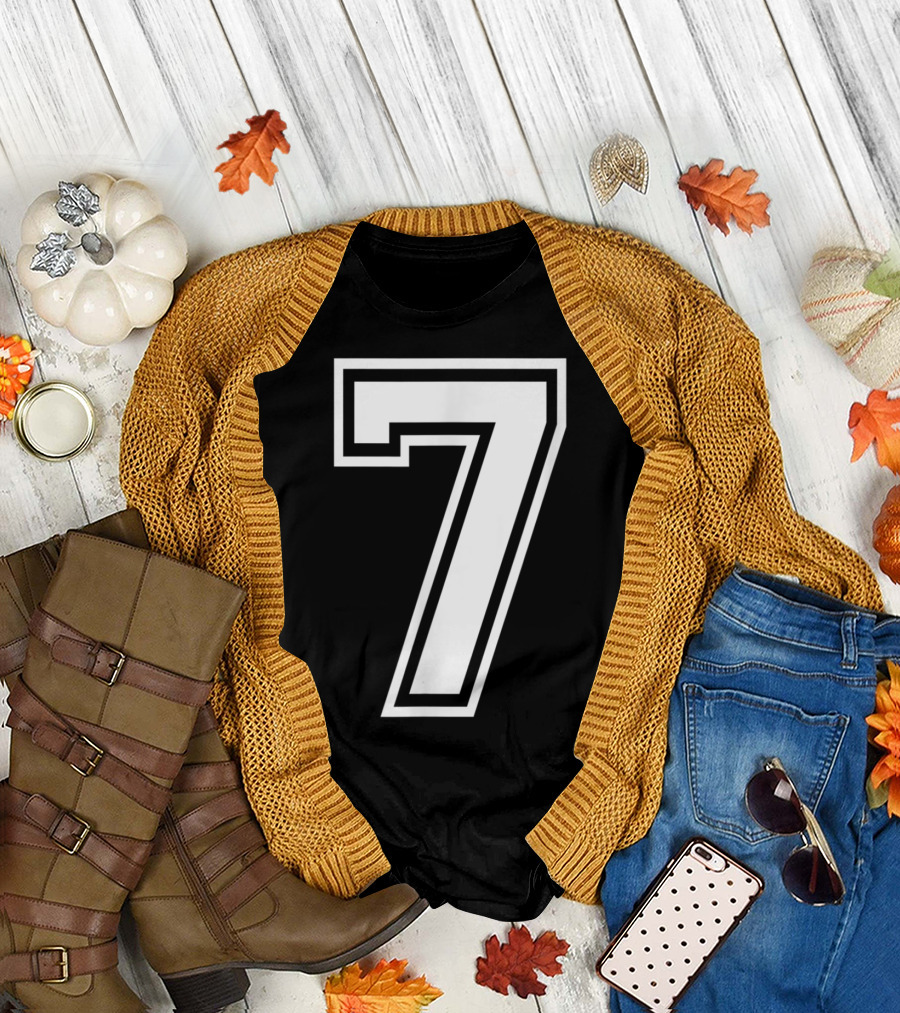 Number 7 Varsity Sports Team Jersey Birthday T-Shirt