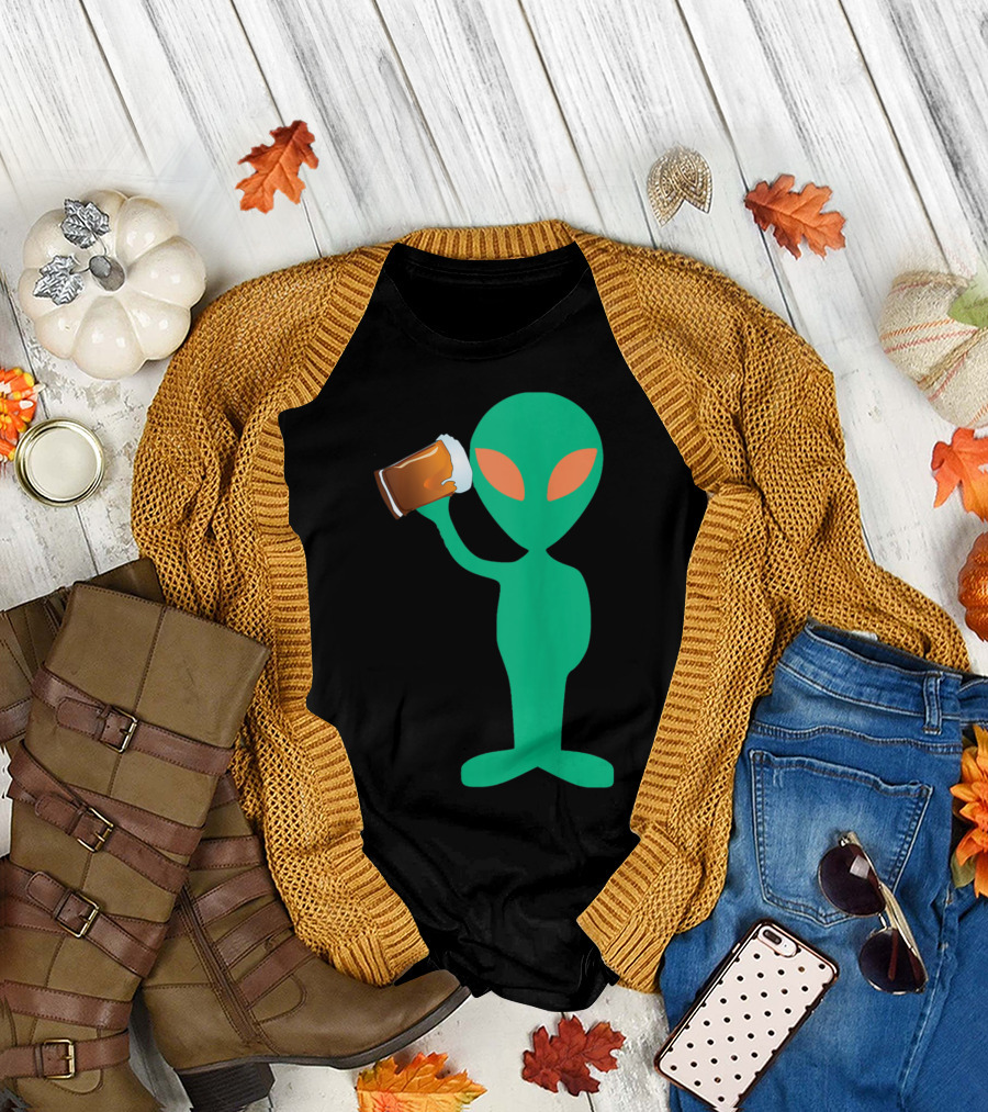 Alien Cheers with a Pint T-Shirt