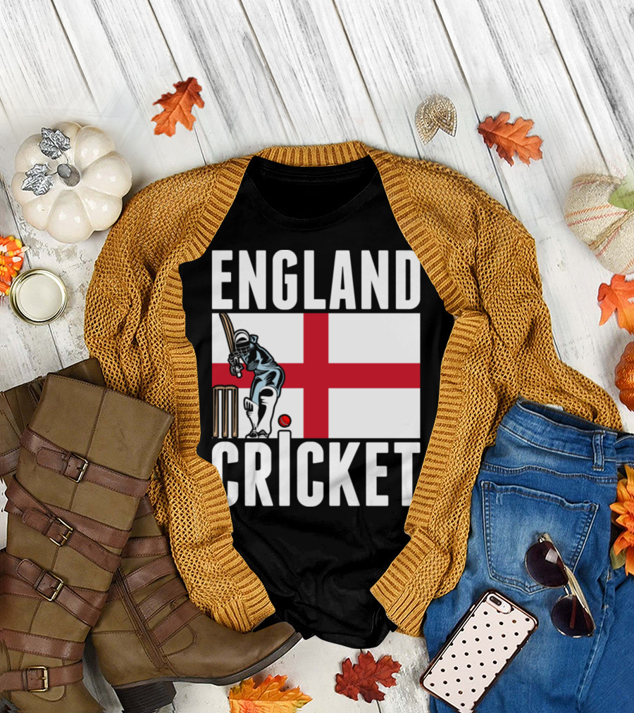 England Cricket Flag Batter and Wicket T-Shirt