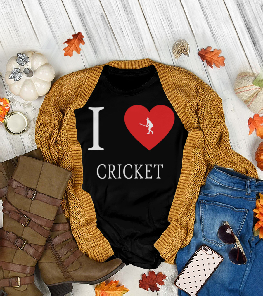 I Love Cricket Heart Bowler T-Shirt