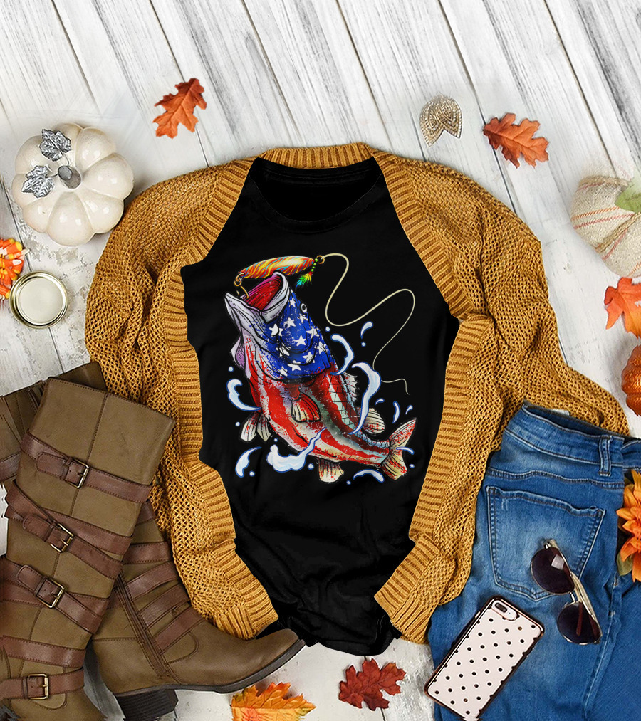 Fishing American Flag 4th of July Patriotic Fisherman Bass T-Shirt