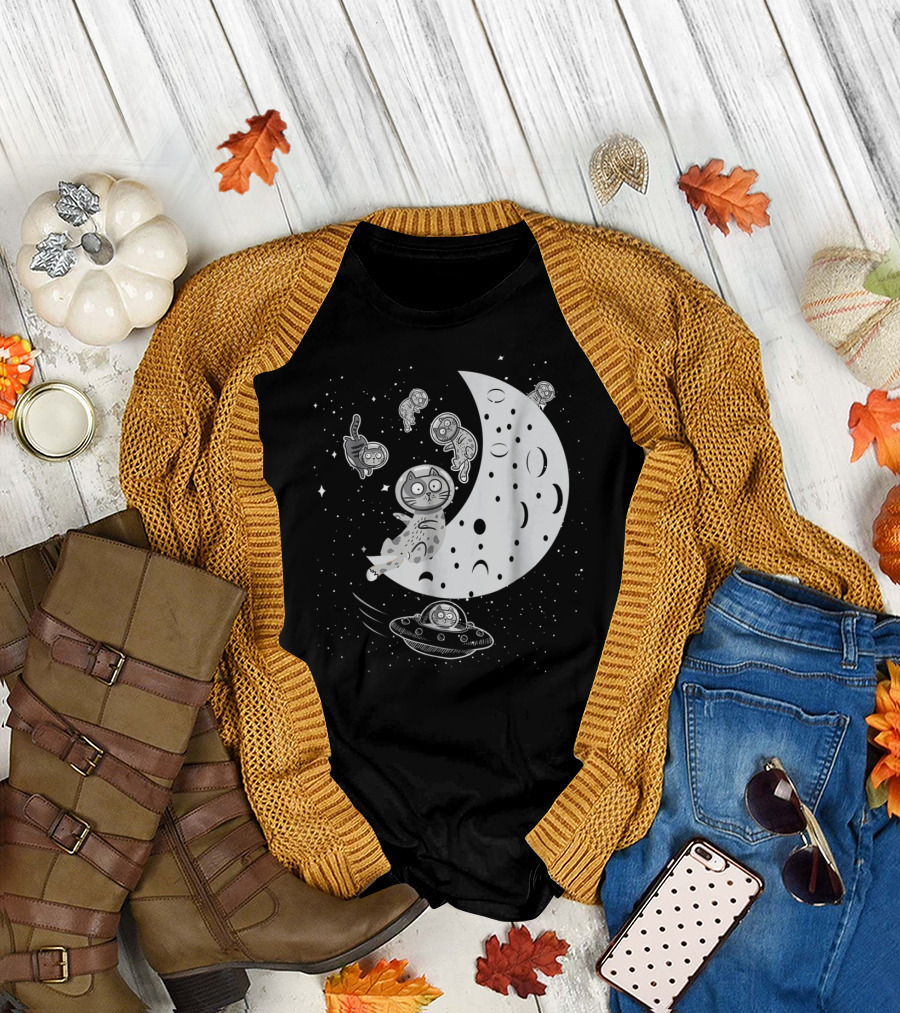 Floating in Space Funny Cat Lover Moon and UFO Adventure T-Shirt