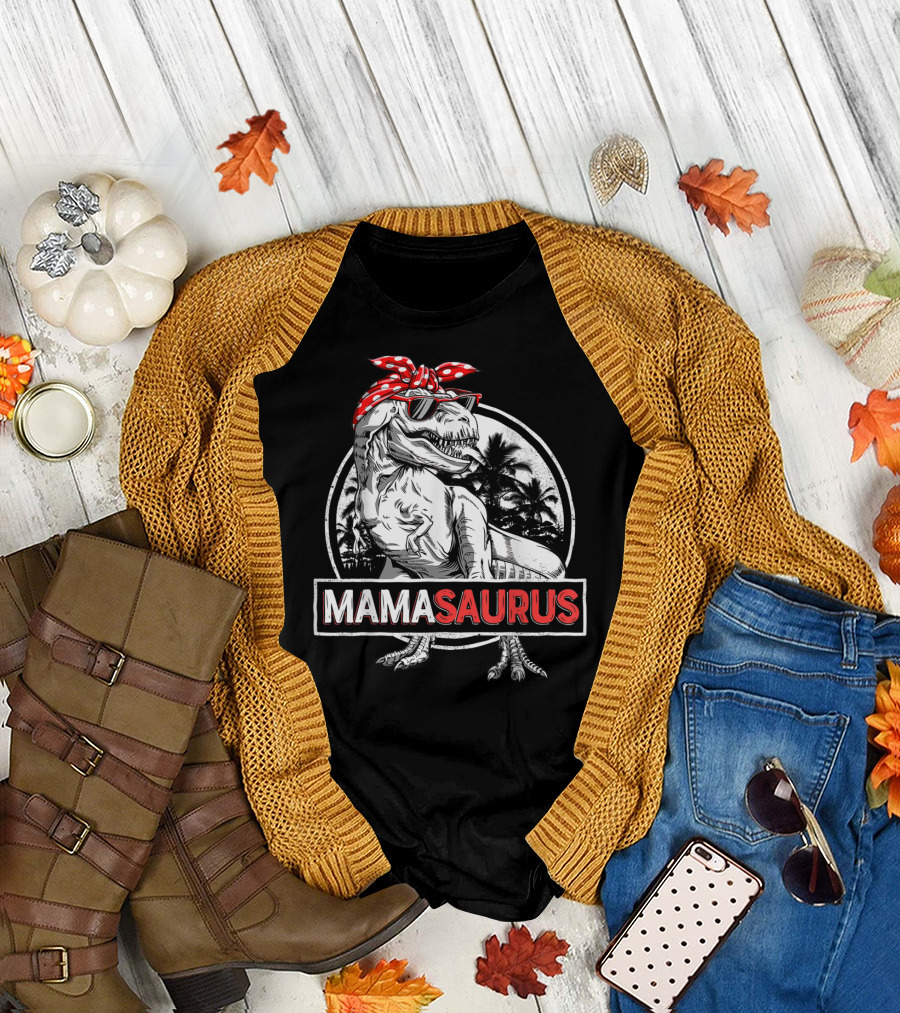 Mamasaurus Rex Dinosaur Funny Mama Saurus with Bandana and Sunglasses Tropical Palm Circle T-Shirt