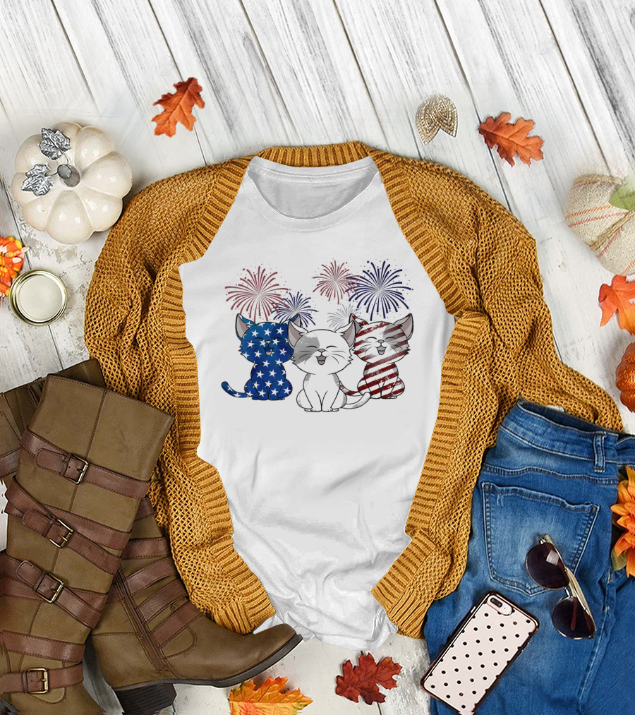Retro Vintage Cat American Flag Fireworks 4th of July T-Shirt