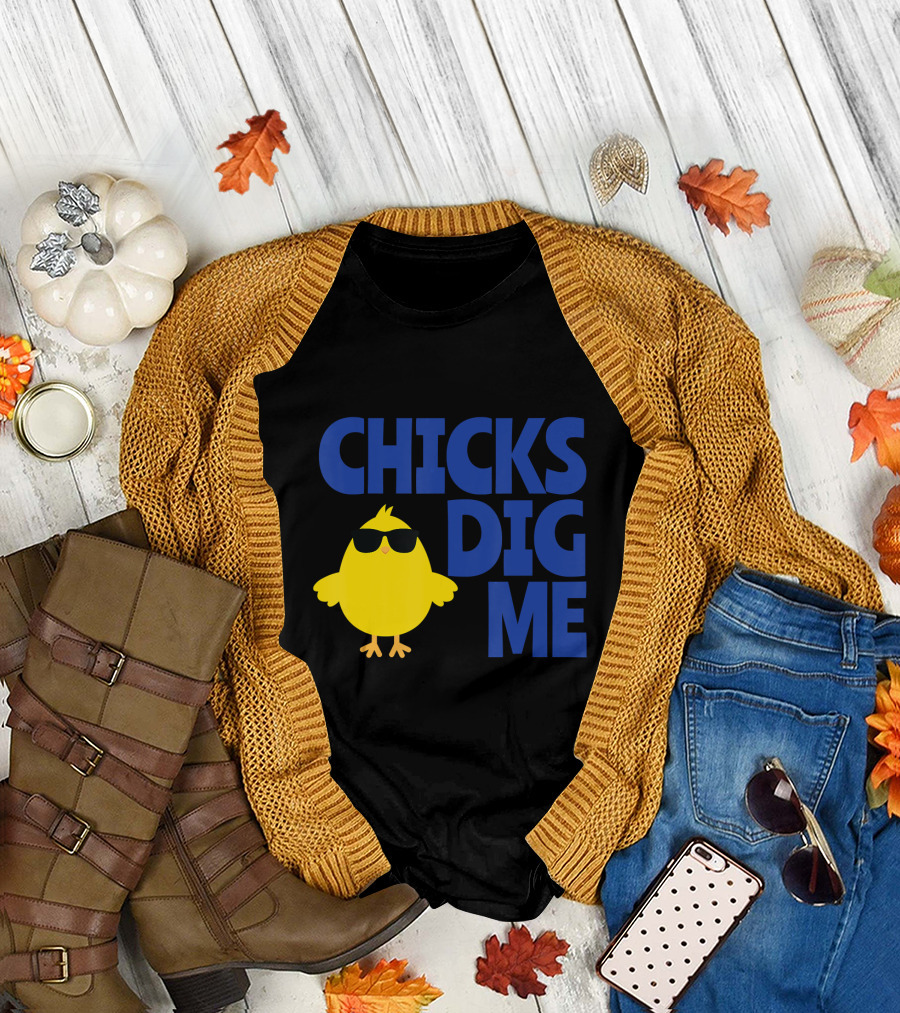 Chicks Dig Me Cute Easter Tex T-Shirt