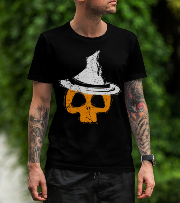 Cute Skull With Witch Hat Scary Halloween Present T-Shirt
