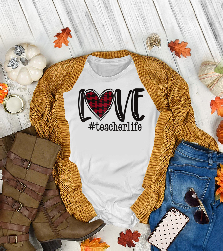 Cute Buffalo Plaid Love Heart #TeacherLife T-Shirt
