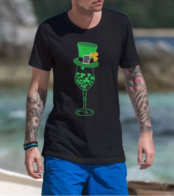 Irish Green Shamrock St Patrick's Day Wine Glass With Leprechaun Hat T-Shirt
