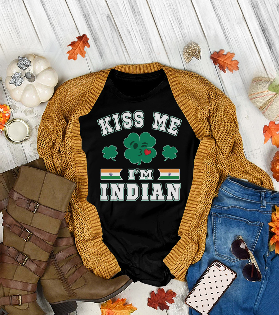Kiss Me I'm Indian Shamrock Flag St Patrick's Day T-Shirt