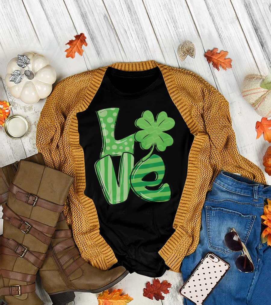 Love Shamrock Preschool Teacher Life T-Shirt