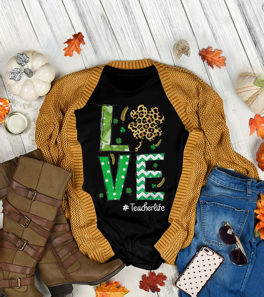 Love Shamrock Leopard Print St Patrick's Day #Teacherlife T-Shirt