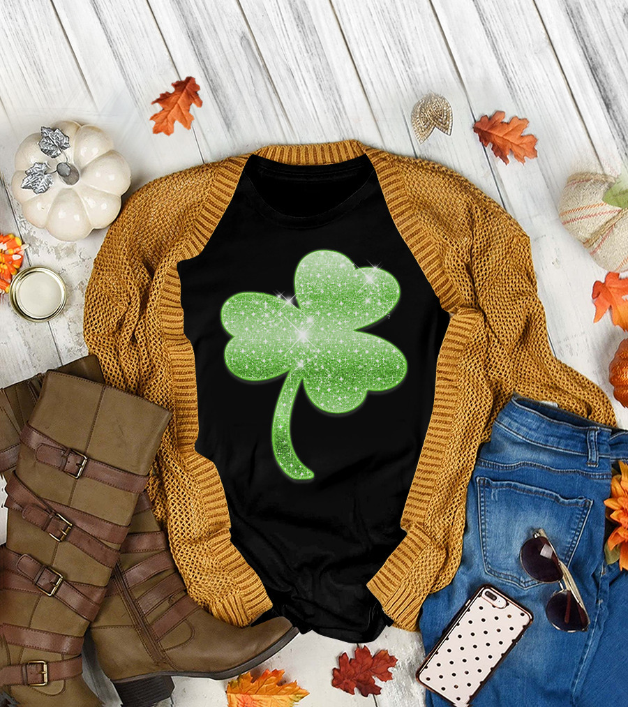 St Patrick's Day Shamrock Green Glitter Sparkle Look T-Shirt