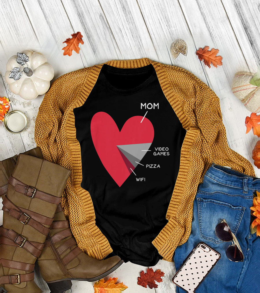 Mom Video Games Pizza Wifi Heart Kids Funny T-Shirt