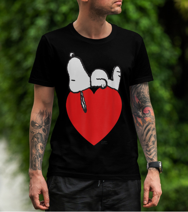 Peanuts Snoopy Lying On Red Heart T-Shirt