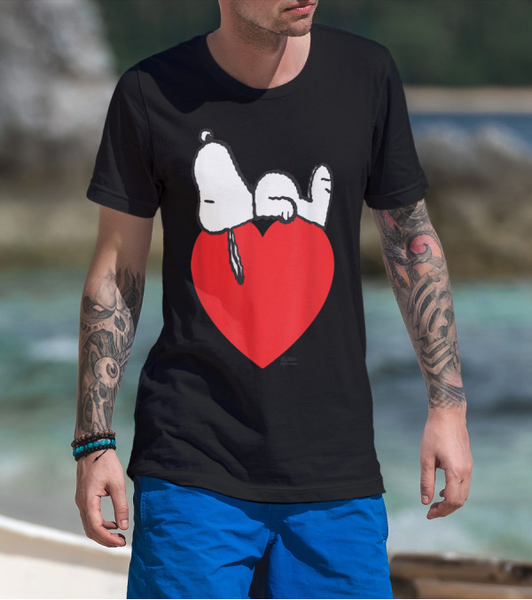Peanuts Snoopy Lying On Red Heart T-Shirt