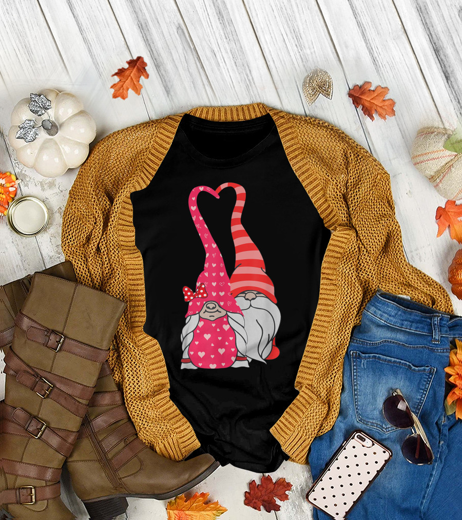 Valentine Gnome Couple Heart Hat Love T-Shirt