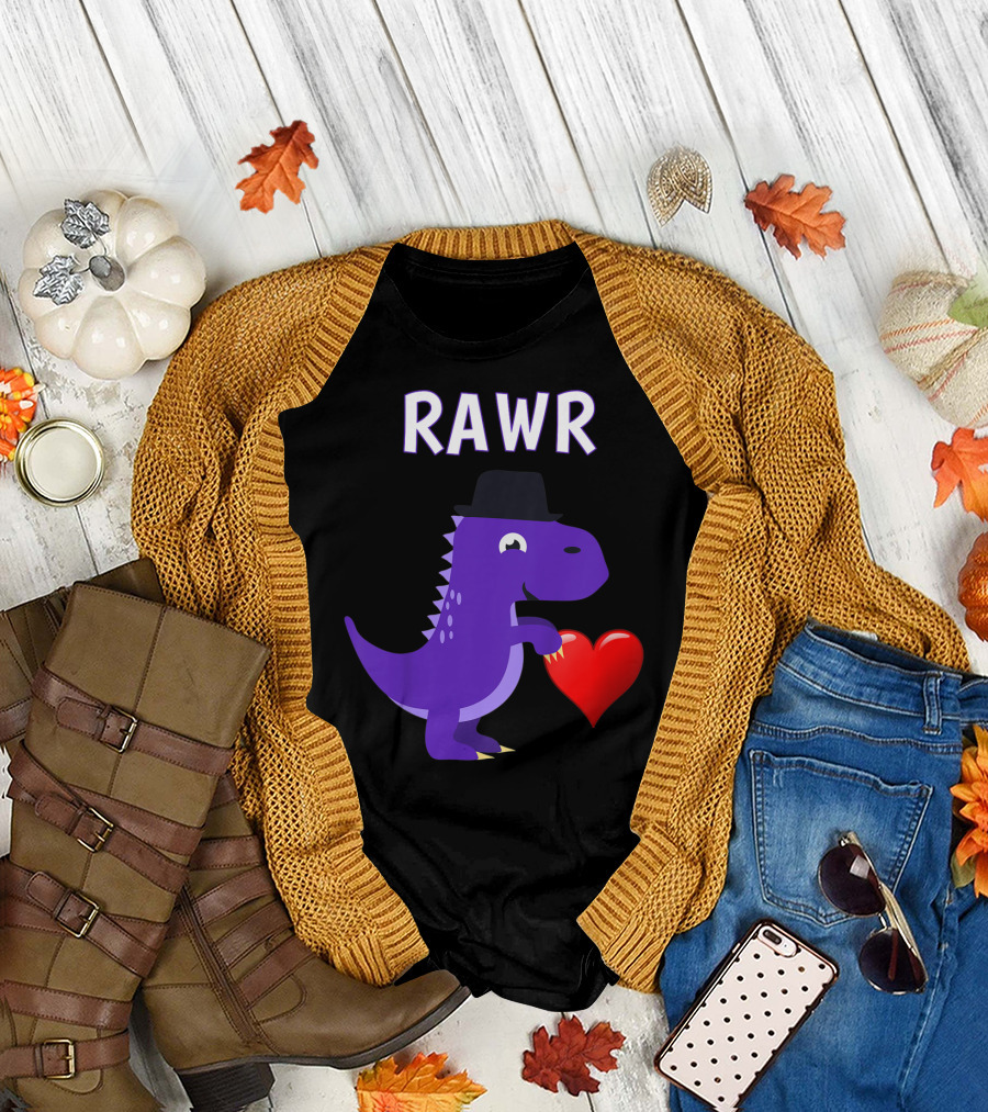 Cute Boys Trex Dinosaur Valentine Rawr with Heart and Hat T-Shirt