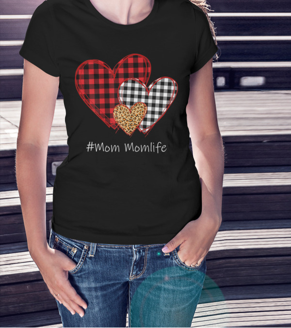 Plaid Leopard Heart #Mom Momlife T-Shirt