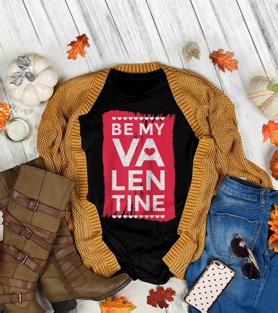 Be My Valentine Cute Valentines Day Heart Symbol Black Red White T-Shirt
