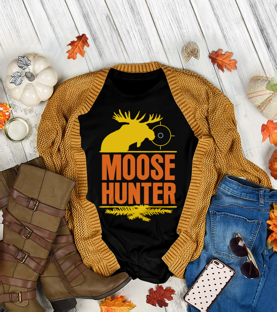 Moose Hunter Wild Moose Chase Woods Hunting Target T-Shirt