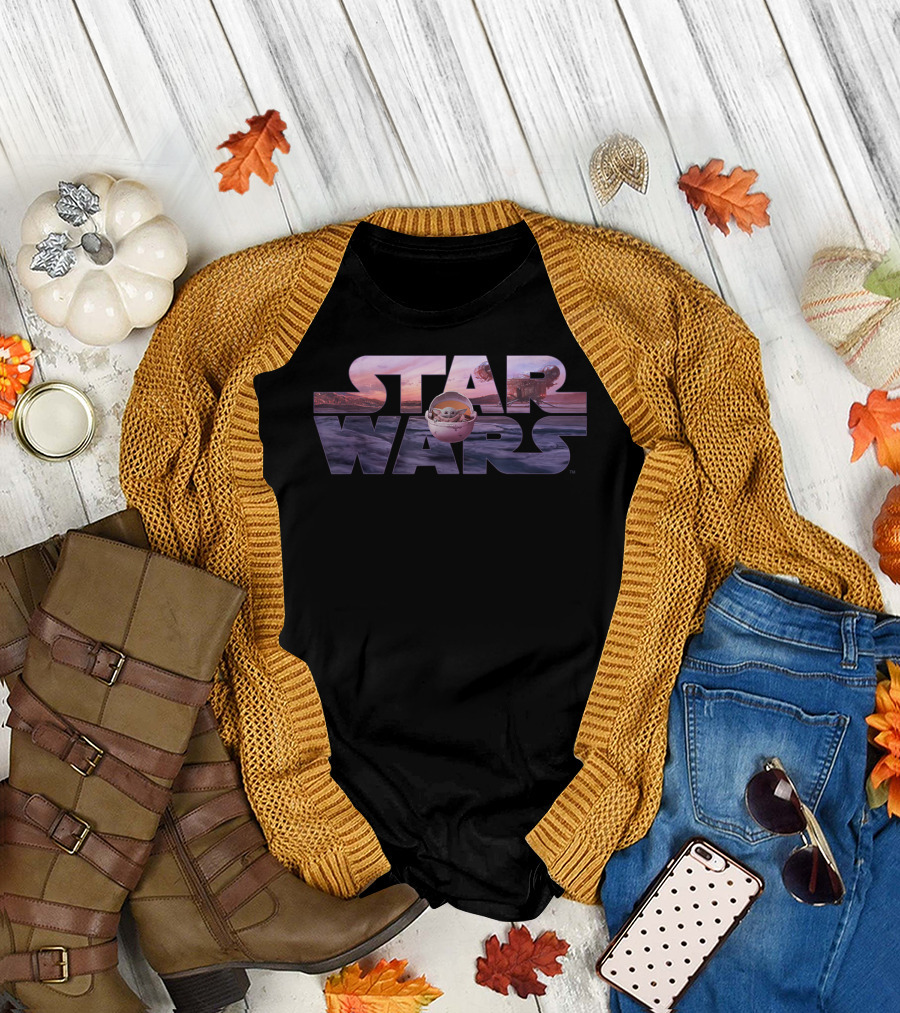 Star Wars The Mandalorian Razor Crest Floatin Baby Yoda in Space Scene T-Shirt