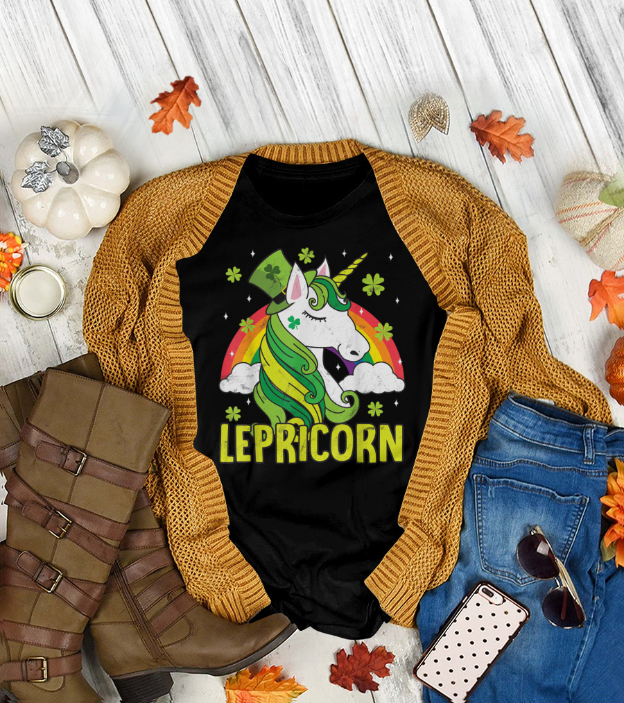 Lepricorn Unicorn Magical St Patricks Day Rainbow Shamrock Elements T-Shirt