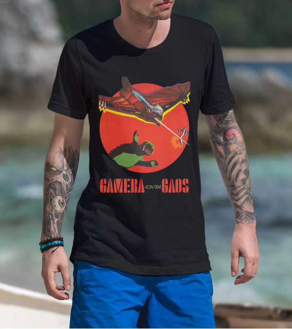 Gamera Kontra Gaos Retro Monster Battle Scene T-Shirt