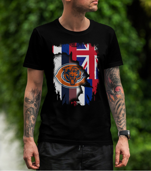Chicago Bears Logo With Hawaiian Flag Background T-Shirt