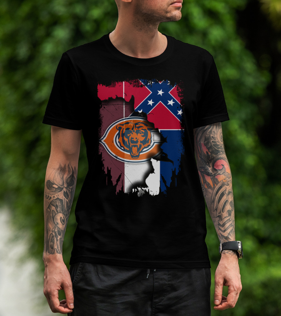 Chicago Bears Logo Over Mississippi Flag Tear T-Shirt