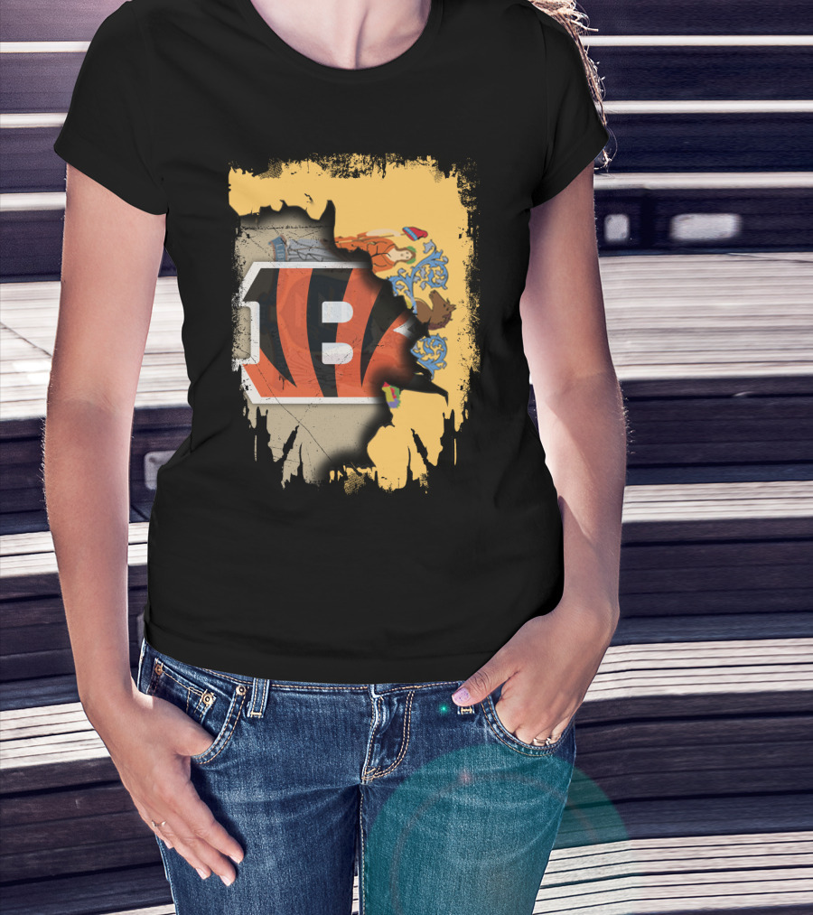 New Jersey State Map With Bengals Stripes And Emblem Overlay T-Shirt