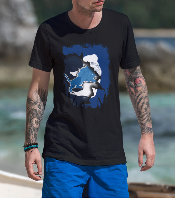 Wyoming Pride With Blue Lion Emblem T-Shirt