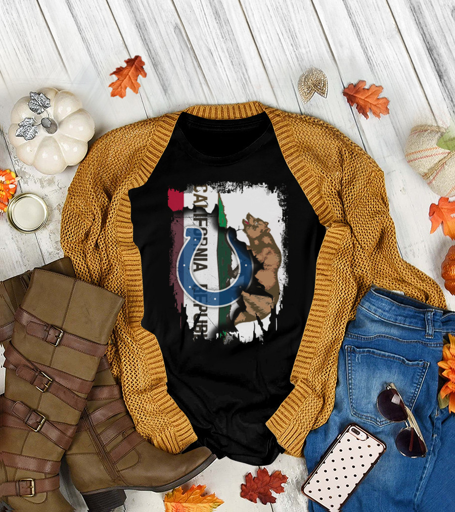 California Republic With Colts Horseshoe Bear T-Shirt
