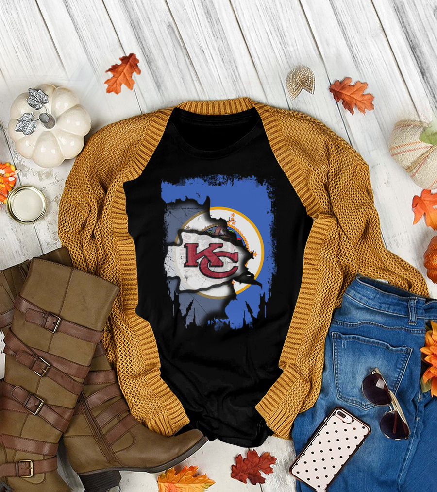 Minnesota Flag with Kansas City Chiefs T-Shirt