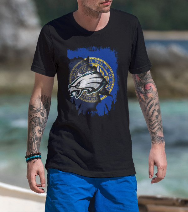 Great Seal Of Nebraska With Eagles Roaring T-Shirt